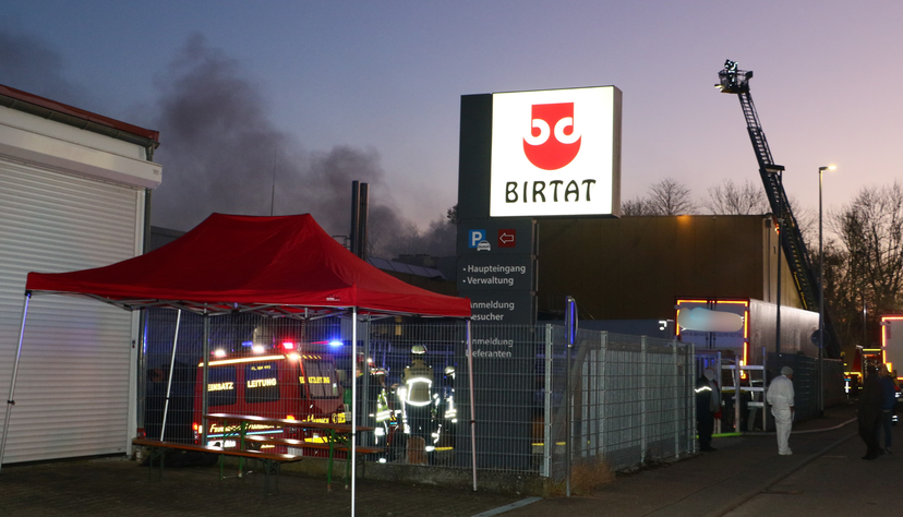 Bei einem Dönerproduzenten in Murr ist ein Feuer ausgebrochen. Bei einem Dönerproduzenten in Murr ist ein Feuer ausgebrochen.