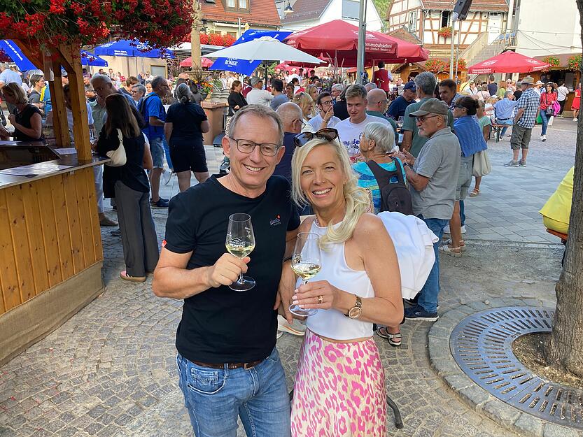 Der Sonntag beim 47. Original Erlenbacher Weinfest.