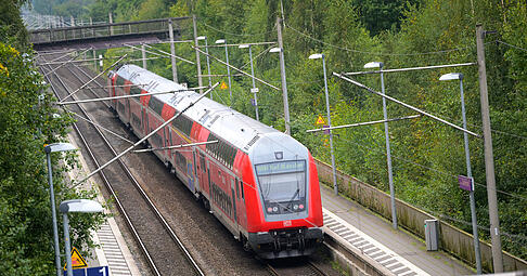 Im Rhein-Main-Gebiet ist der gesamte Regionalverkehr lahmgelegt. Im Rhein-Main-Gebiet ist der gesamte Regionalverkehr lahmgelegt.