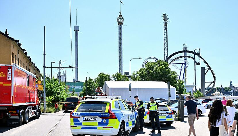 Die Polizei sperrt den Vergnügungspark «Gröna Lund» nach dem Unfall ab. Die Polizei sperrt den Vergnügungspark «Gröna Lund» nach dem Unfall ab.