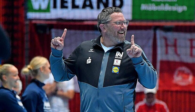 Plus zwei: Neckarsulms Trainer Thomas Zeitz freute sich über den Coup gegen den THC und den vierten Saisonsieg seiner Sport-Union. Plus zwei: Neckarsulms Trainer Thomas Zeitz freute sich über den Coup gegen den THC und den vierten Saisonsieg seiner Sport-Union.