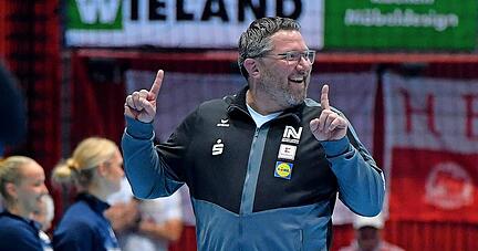 Plus zwei: Neckarsulms Trainer Thomas Zeitz freute sich über den Coup gegen den THC und den vierten Saisonsieg seiner Sport-Union. Foto: Mario Berger