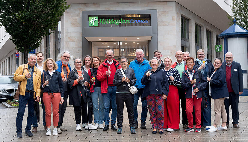 Heilbronner Stadtführerinnen und Stadtführer besichtigten das Holiday Inn Express Hotel. Foto: Mario Berger