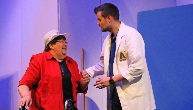 Tee und Kekse will Rentnerin Hermine zu den unm&ouml;glichsten Zeiten kaufen. Foto: