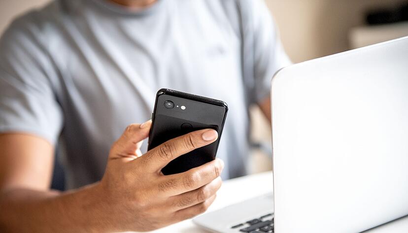 Wer sich einen neuen Internetvertrag von einem Vergleichsportal vermitteln l&auml;sst, kann Geld sparen.