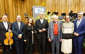Reinhold W&uuml;rth, Betina W&uuml;rth und Walter D&ouml;ring zusammen mit Robert Friedmann (re.) und dem Dirigenten der W&uuml;rth-Philharmoniker Claudio Vandelli (2.v.l.)