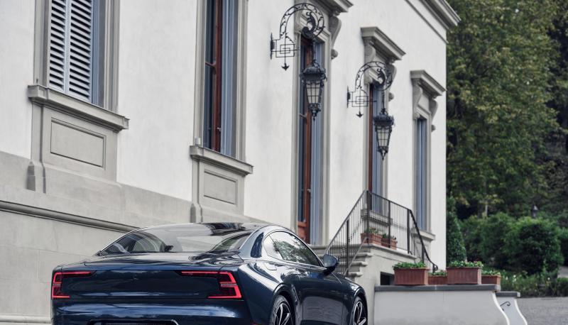 Das sportliche Heck verspricht nicht zu viel: Mit einer Systemleistung von 609 PS beschleunigt der Polestar 1 in 4,2 Sekunden auf 100 km/h.