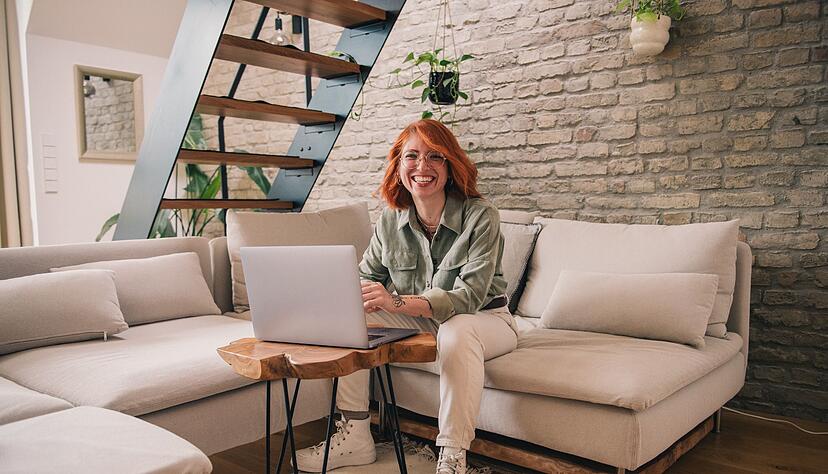 Flexible Studienformate gewinnen an Bedeutung: Immer mehr Menschen entscheiden sich für Teilzeit-, berufsbegleitende oder Fernstudiengänge.