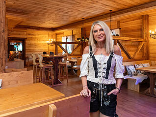 Peggy Friedel ist Betriebsleiterin von Carles Wirtshaus, einer neuen Eventgastronomie in Heilbronn.