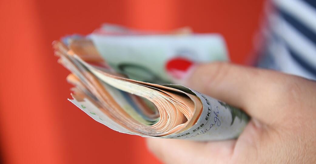 Mehr Geld in der Hand: Zum Jahresbeginn 2026 sind die Hinzuverdienstgrenzen bei Erwerbsminderung gestiegen.