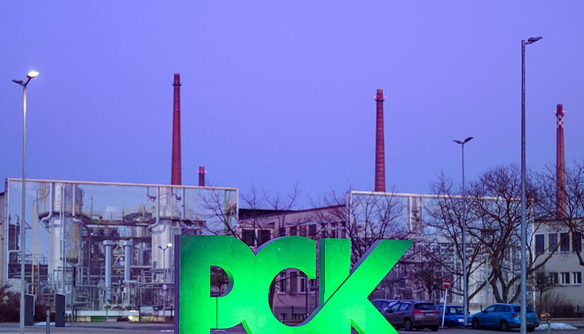 Die Ostbeauftragte der Bundesregierung, Elisabeth Kaiser, besucht die PCK-Raffinerie in Schwedt. (Archivbild)