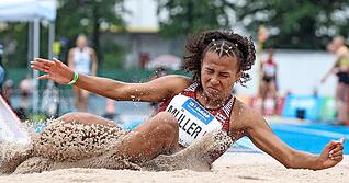 Bei der Junioren-Gala in Mannheim bestätigt Laura Raquel Müller zuletzt mit 6,41 Meter ihre gute Form vor der U?20-Europameisterschaft.
Foto: imago-images/ Beautiful Sports