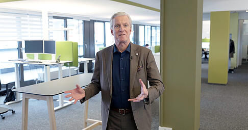 Chefredakteur Uwe Ralf Heer gew&auml;hrt Einblicke in die Redaktionsr&auml;ume der Heilbronner Stimme.