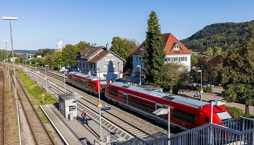 Der Ausbau der Hochrheinbahn l&auml;uft bis Ende 2027.