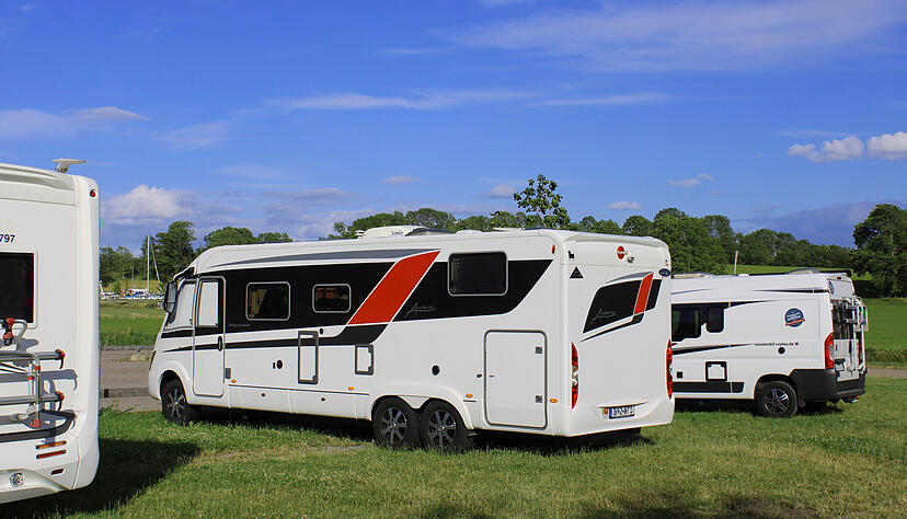 Wohnmobile und Caravans werden immer beliebter.  Foto: dpa Wohnmobile und Caravans werden immer beliebter.  Foto: dpa