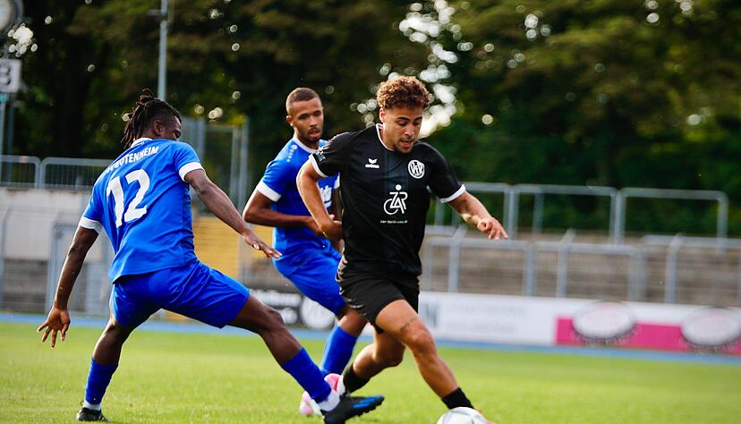 Darian Gurley bestreitet sein erstes Testspiel für den VfR Heilbronn und spielt sich ins Sichtfeld von Trainer Markus Lang.