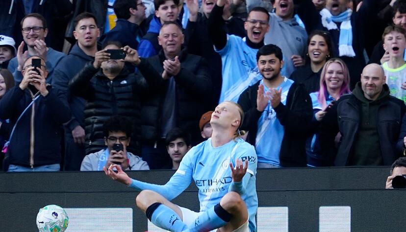 Erling Haaland machte mit seinem Siegtreffer den Unterschied im Kracher zwischen Manchester City und dem FC Arsenal.