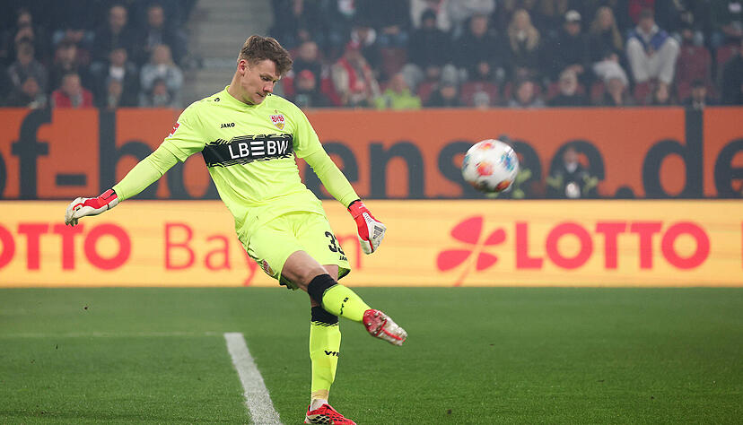 Alexander N&uuml;bel: Wurde mehrfach getestet und parierte. An den Toren machtlos. Beim ersten Treffer am Boden, beim zweiten Augsburger Tor &uuml;ber den Haufen gerannt. Note: 3