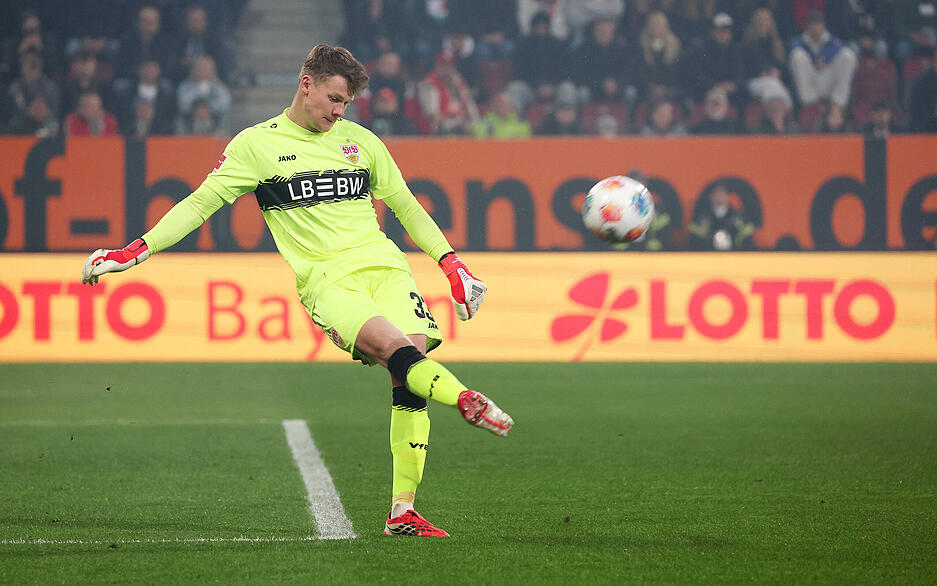 Alexander Nübel: Wurde mehrfach getestet und parierte. An den Toren machtlos. Beim ersten Treffer am Boden, beim zweiten Augsburger Tor über den Haufen gerannt. Note: 3 Alexander Nübel: Wurde mehrfach getestet und parierte. An den Toren machtlos. Beim ersten Treffer am Boden, beim zweiten Augsburger Tor über den Haufen gerannt. Note: 3