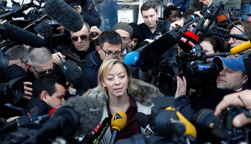 Managerin Sabine Kehm im Zentrum des riesigen Medieninteresses nach Michael Schumachers Unfall. (Archivbild)