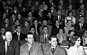 In der voll besetzten M&ouml;nchseehalle sind am 5. Januar 1959 mehr als 1200 Zuschauer von dem sportiven Programm begeistert.