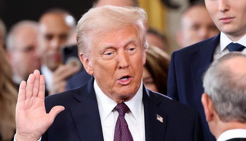 &laquo;America first&raquo; - dieses Ziel macht Donald Trump sofort nach seiner Vereidigung klar. (Archivbild)