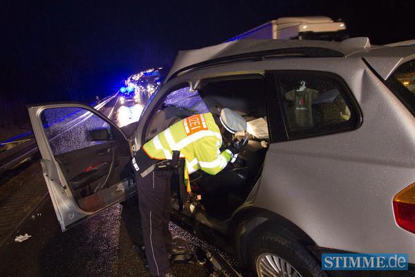 Tödlicher A81-Unfall bei Mundelsheim | 05.03. Tödlicher A81-Unfall bei Mundelsheim | 05.03.