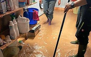 In vielen Häusern musste am Sonntag geputzt werden.
Foto: Tscherwitschke In vielen Häusern musste am Sonntag geputzt werden.
Foto: Tscherwitschke