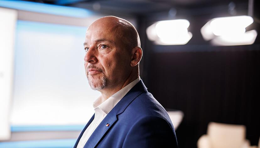 CSU-Landesgruppenchef Hoffmann zum Richterstreit: «Da ist Sachlichkeit angesagt.» CSU-Landesgruppenchef Hoffmann zum Richterstreit: «Da ist Sachlichkeit angesagt.»