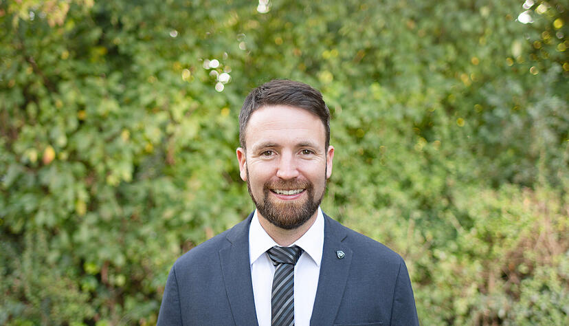 Tobias Kniel will es jetzt auch in Löwenstein wissen und tritt am 14. Januar bei der Bürgermeisterwahl an. Tobias Kniel will es jetzt auch in Löwenstein wissen und tritt am 14. Januar bei der Bürgermeisterwahl an.