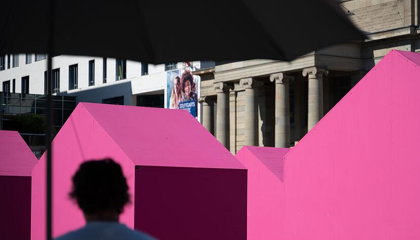 Die H&auml;user stehen unweit des K&ouml;nigsbaus.