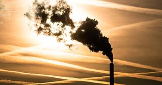 Noch immer werden weltweit zu viel Kohle, Öl und Gas verfeuert. Für die schwarz-rote Koalition hat Klimaschutz keine Priorität.