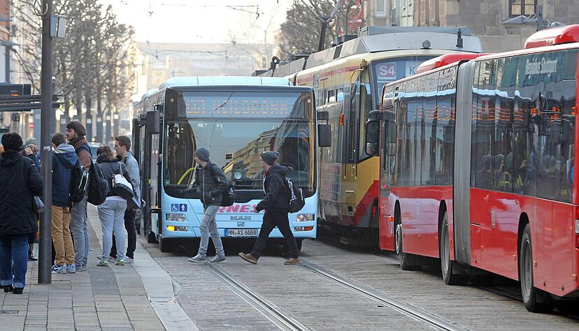 Die Erlöse aus den Fahrkartenverkäufen werden ab dem neuen Jahr im Heilbronner - Hohenloher - Haller Nahverkehr (HNV) neu verteilt. Foto: Archiv