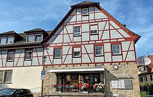 Die Forchtenberger Metzgerei Karle feiert in diesen Tagen ihr 100-j&auml;hriges Bestehen. Heute leitet die vierte Generation den Familienbetrieb.