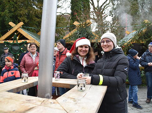 Zu den Advents-Veranstaltungen im hohenlohischen Jagsttal gehört der Weihnachtsmarkt in Dörzbach. Zu den Advents-Veranstaltungen im hohenlohischen Jagsttal gehört der Weihnachtsmarkt in Dörzbach.