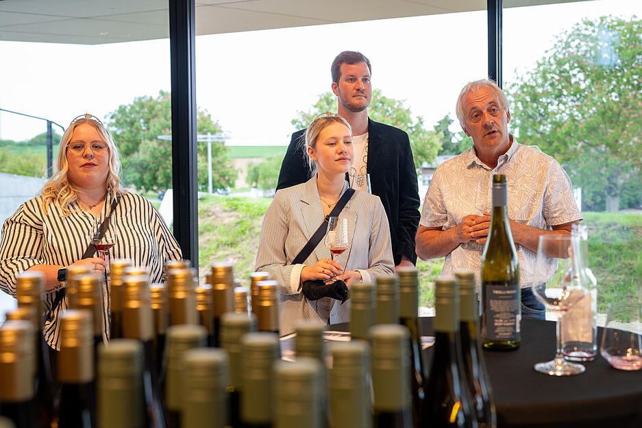 Sechs weink&ouml;nigliche Hoheiten sind dieser Tage in W&uuml;rttemberg auf Erkundungstour.