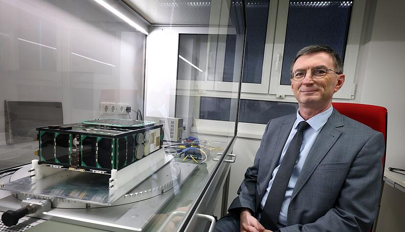 Der Wissenschaftler sagt, intelligentes Leben fernab der Erde k&ouml;nnte weit fortgeschritten sein.