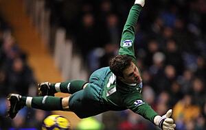 Saison 2009/2010: Asmir Begovic in seiner Zeit beim FC Portsmouth. Der ehemalige Kirchhausener ist beim Premier-League-Club zu dieser Zeit Stammtorhüter, wird aber an Stoke City verkauft.
Foto: Getty images