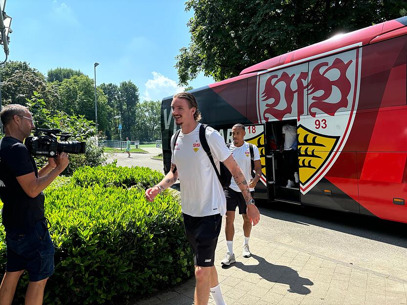An diesem Spieltag kann es in Baden-Württemberg bis zu 35 Grad heiß werden – erschwerte Bedingungen also für die Spieler vom VfB und ihre Gegner.