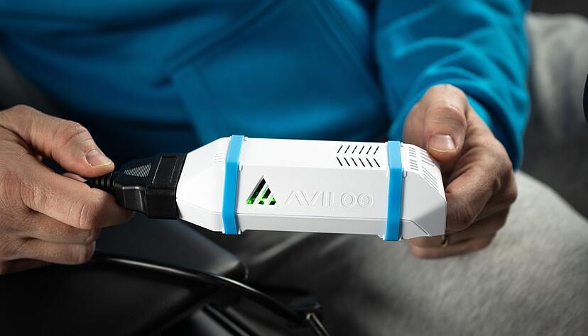 Testmodul von Aviloo: Mit solchen Ger&auml;ten l&auml;sst sich der Zustand des Antriebsakkus auslesen.