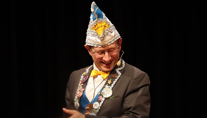 Prinz K&ouml;nig Wolfgang I. hat sich in den Lemia-Farben gekleidet.