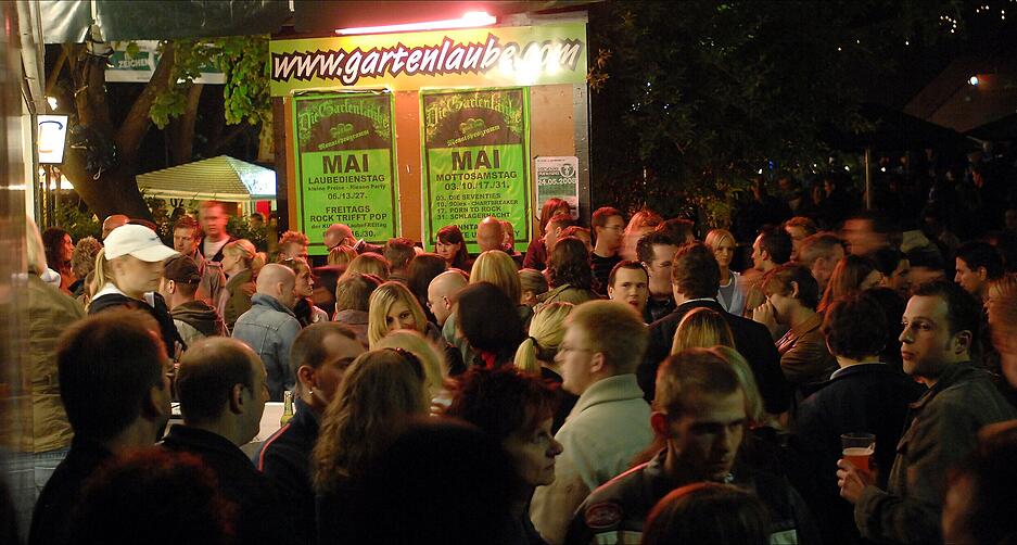Treffpunkt Seefest: Auch im Jahr 2008 waren die Flächen rund um die Gartenlaube gut besucht.