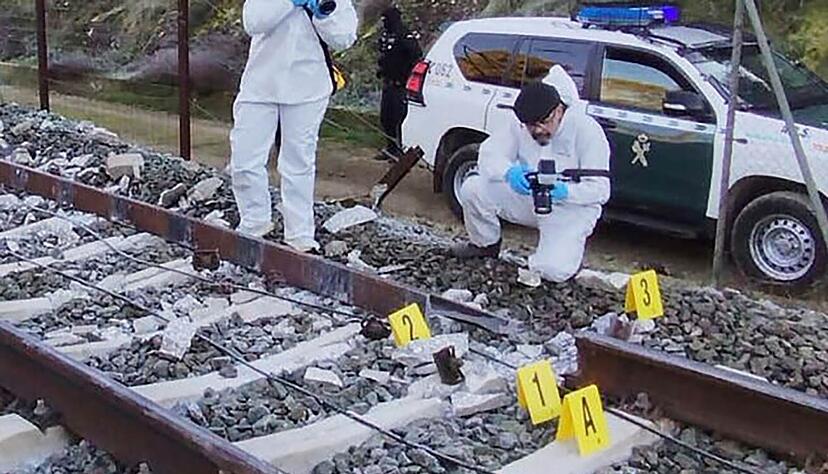 Ein vorl&auml;ufiger Untersuchungsbruch sieht den Bruch einer Schiene als wahrscheinliche Ursache der Katastrophe.