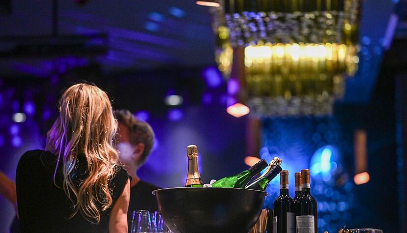 &laquo;Ich will unbedingt mal ein Kind - du auch?&raquo;: Das erste Date kann etwas zu fr&uuml;h f&uuml;r diese Frage sein. Dennoch ist wichtig, fr&uuml;hzeitig abzugleichen, ob beide dasselbe vom Leben wollen.