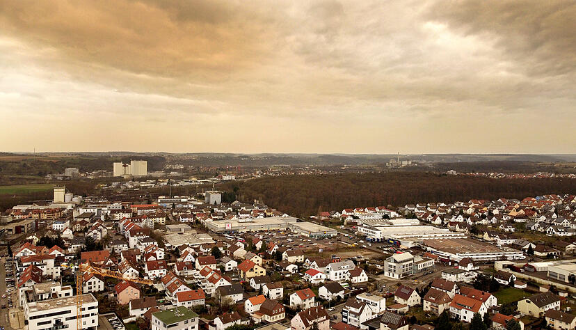 Sand aus der Sahara f&auml;rbt den Himmel &uuml;ber Bad Friedrichshall-Kochendorf gelb.