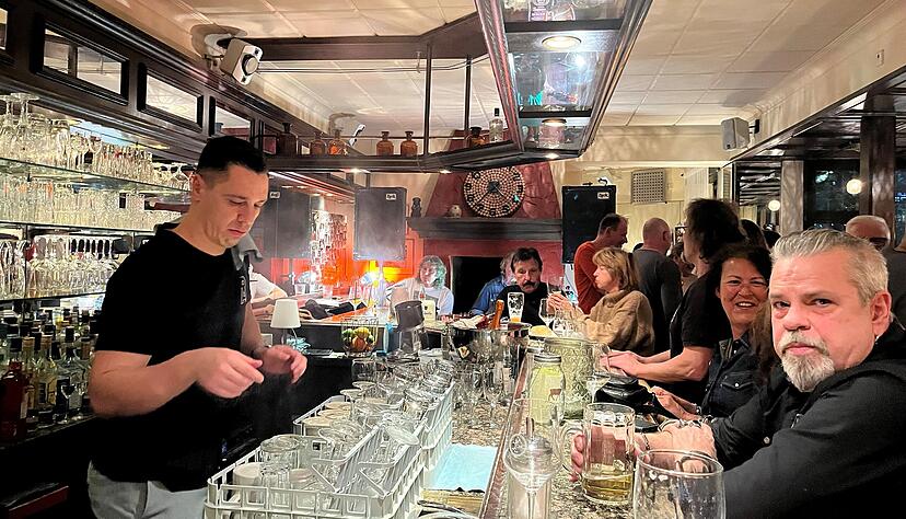 Letzter Tag im Hans im Gl&uuml;ck: Viele G&auml;ste nutzten die Gelegenheit, sich von der Heilbronner Kultkneipe und ihren Wirtsleuten zu verabschieden.