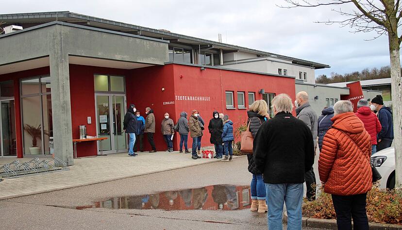 Am Samstag wird zum letzten Mal in Auenstein gegen Corona geimpft. Am Samstag wird zum letzten Mal in Auenstein gegen Corona geimpft.