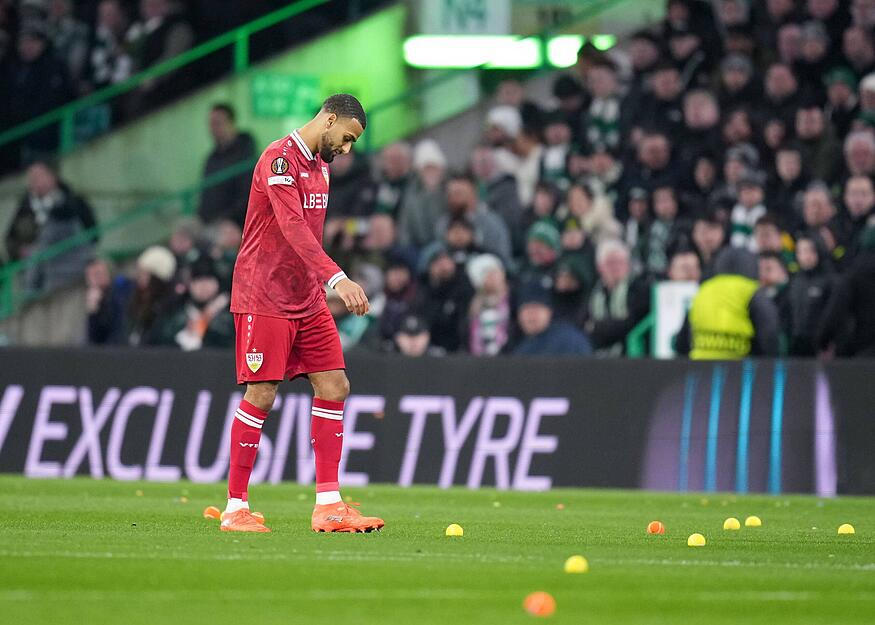 Josha Vagnoman: Stabil auf der rechten Seite. &Uuml;berlegt im Angriff, konsequent in der Abwehr. Note: 3