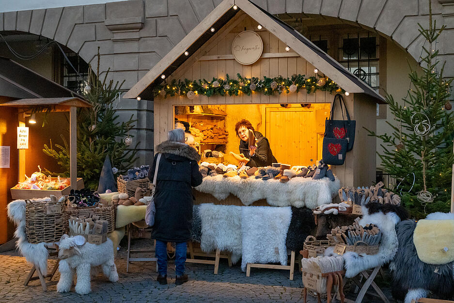 Bis zum dritten Advent, also dem 15. Dezember, kann dann das Winter-Wunderland besucht werden – jeweils von Freitag bis Sonntag.