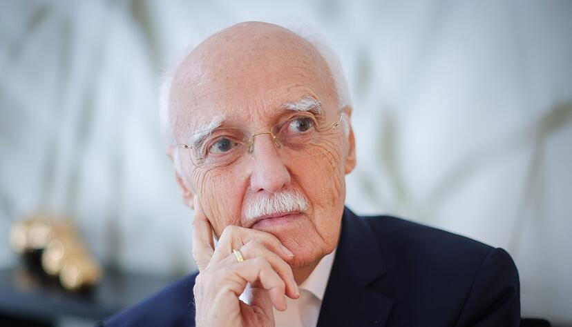 &Uuml;berraschend viele Deutsche blicken mit Optimismus auf das neue Jahr, findet der Hamburger Zukunftsforscher Horst Opaschowski. (Archivbild)